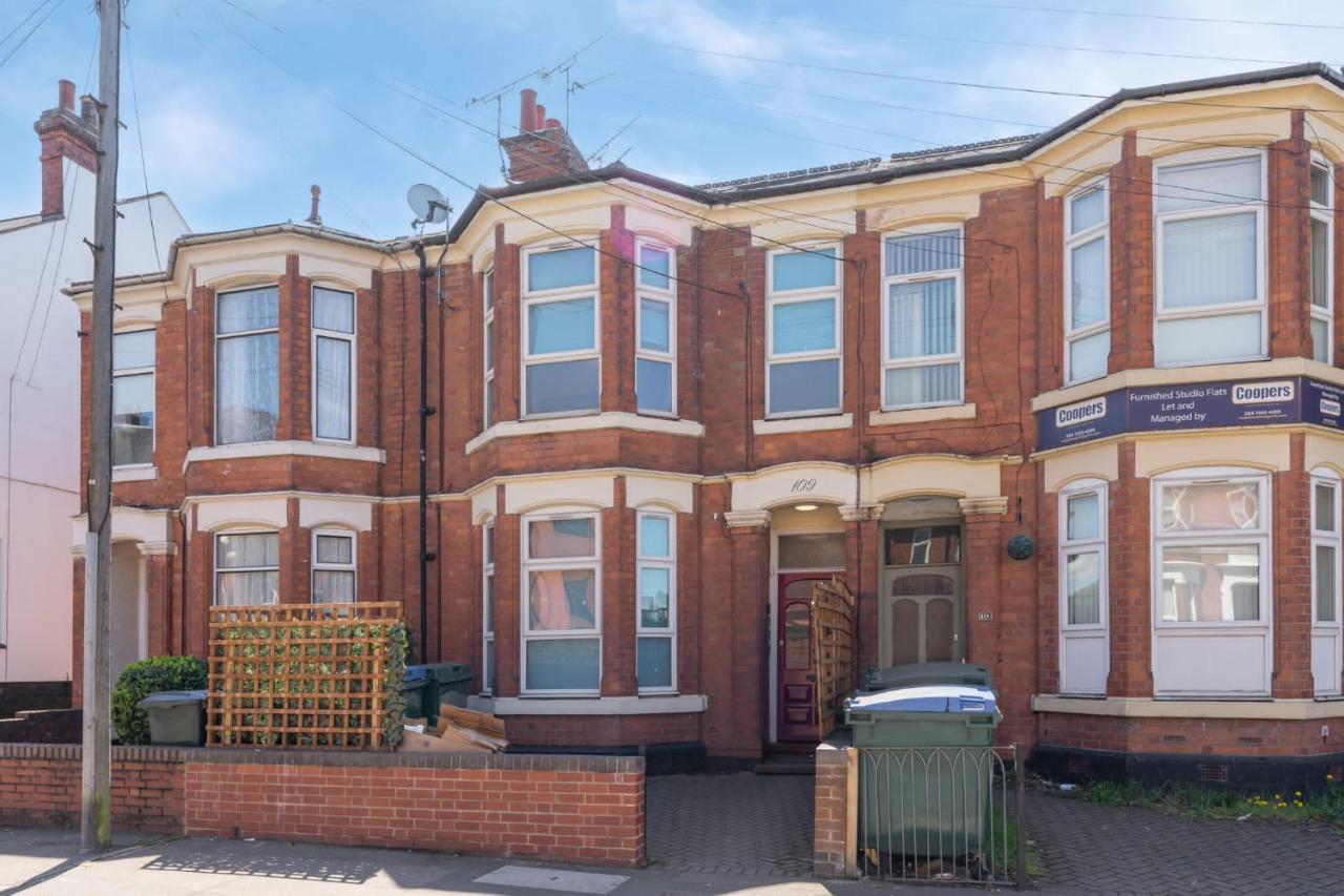 Superb One Bedroom Apartment In Coventry Cv1 *New* المظهر الخارجي الصورة